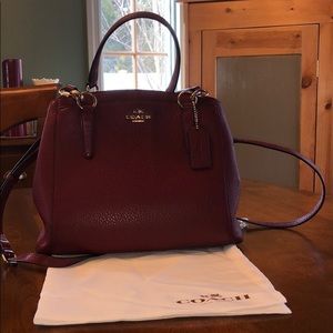 Coach bag with duster